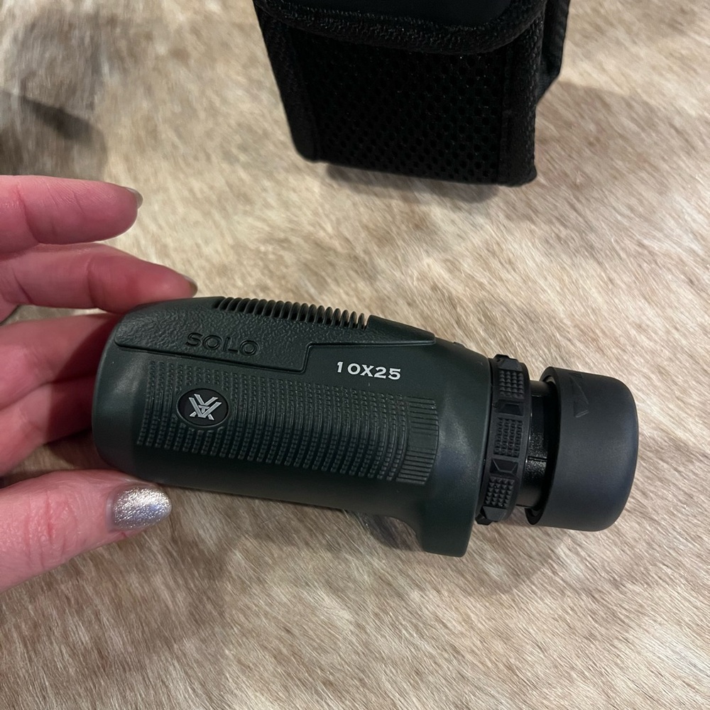 Vortex Solo 10x25 Monocular - Black - Picture 2 of 4